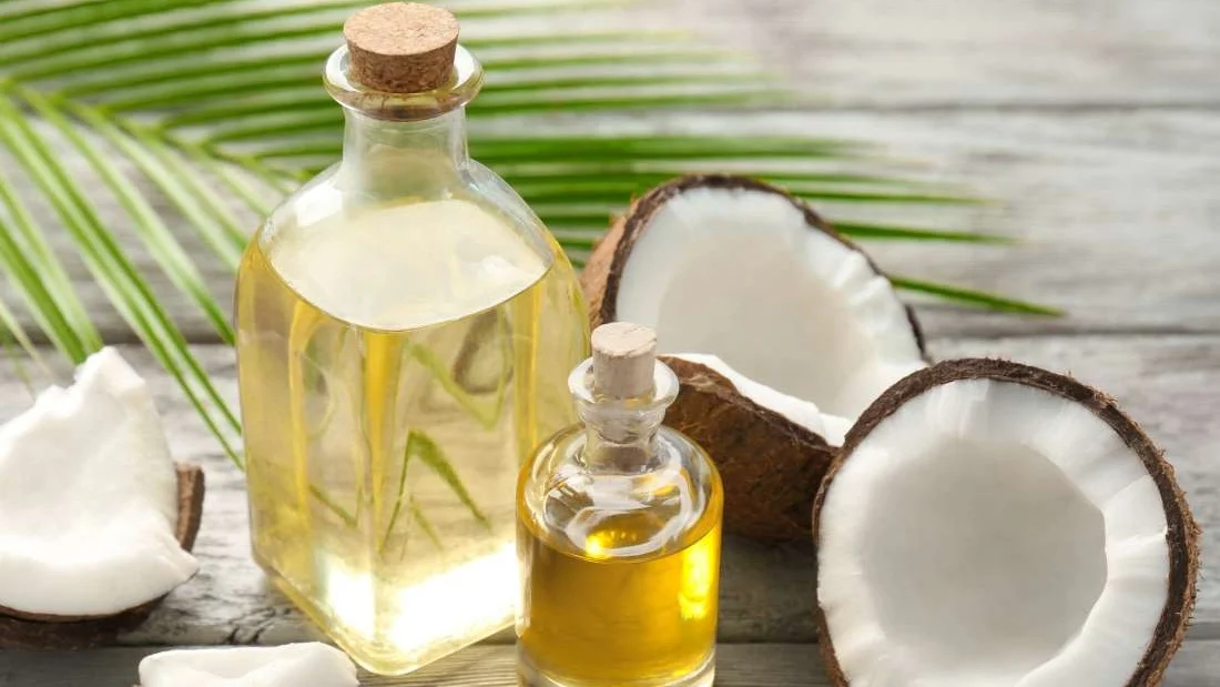 Dùng dầu dừa bôi trơn khi quan hệ có nên không?