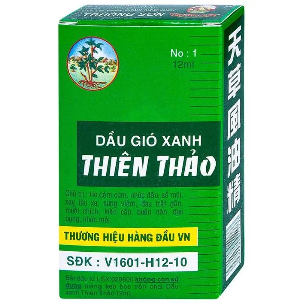 GIẢI ĐÁP] Bôi dầu gió lên mặt có làm sao không?
