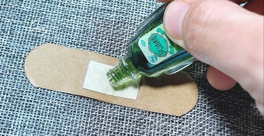 Tôi phát hiện ra 10 "bí mật" của dầu gió, xin khẳng định: Đây là "bảo bối"!