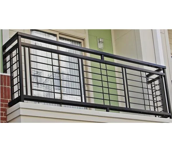 Lan can sắt hộp lựa chọn của nhiều gia đình