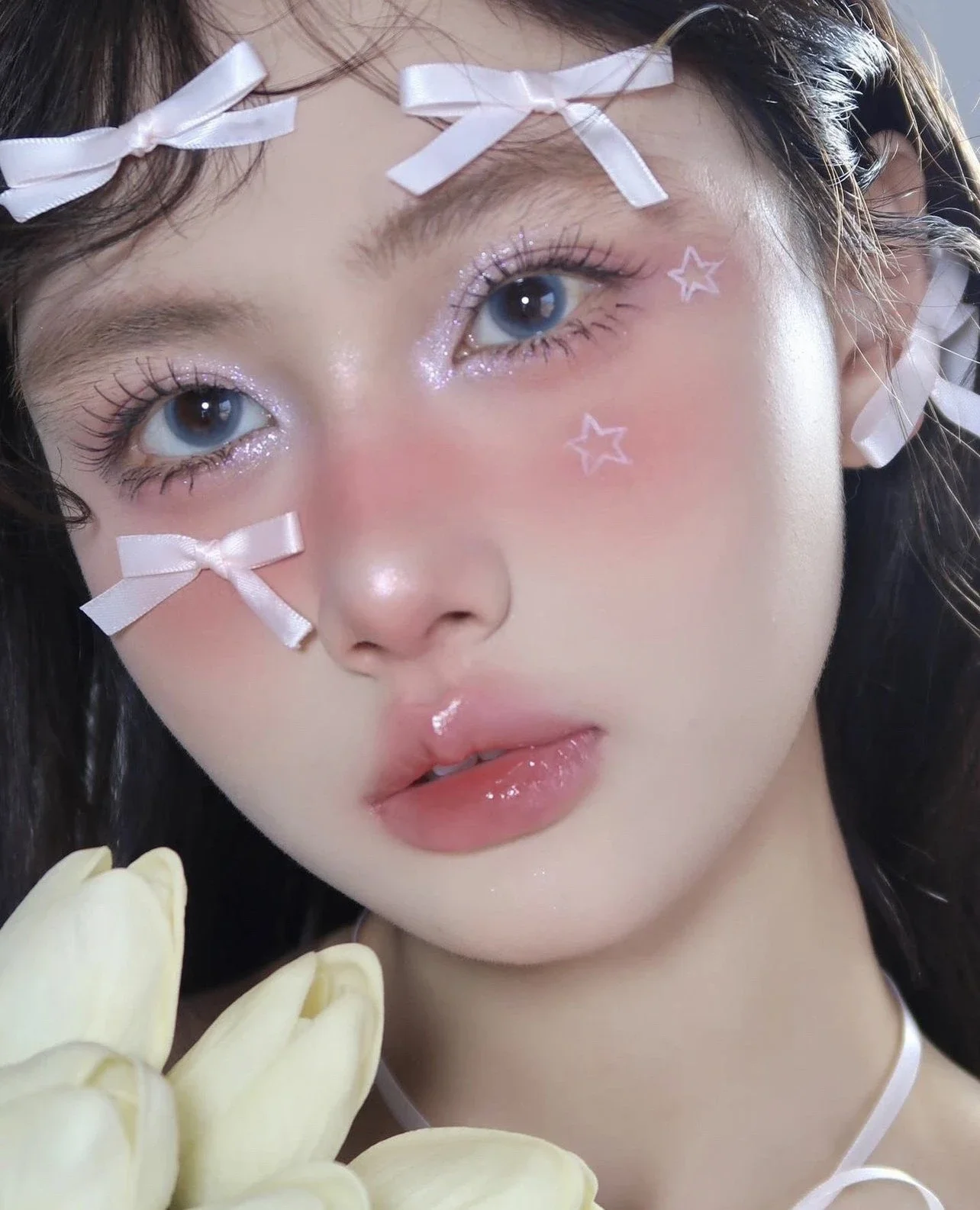 Xinh đẹp mơ màng như những 'tỉ tỉ Trung Quốc' với phong cách trang điểm douyin (2)