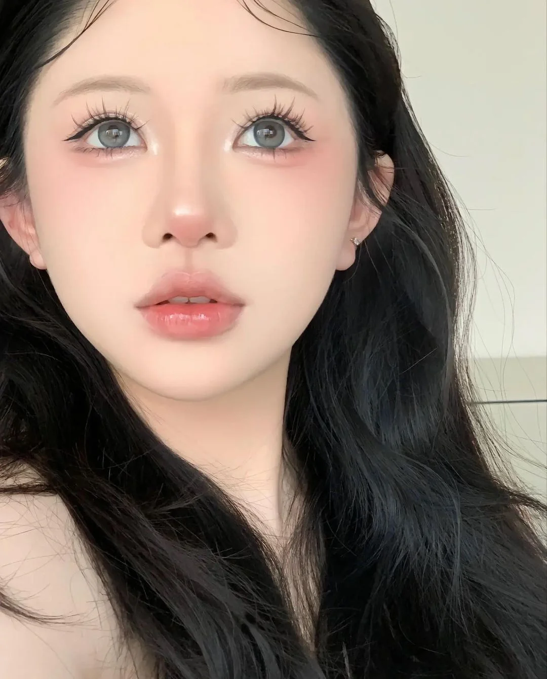 Xinh đẹp mơ màng như những 'tỉ tỉ Trung Quốc' với phong cách trang điểm douyin