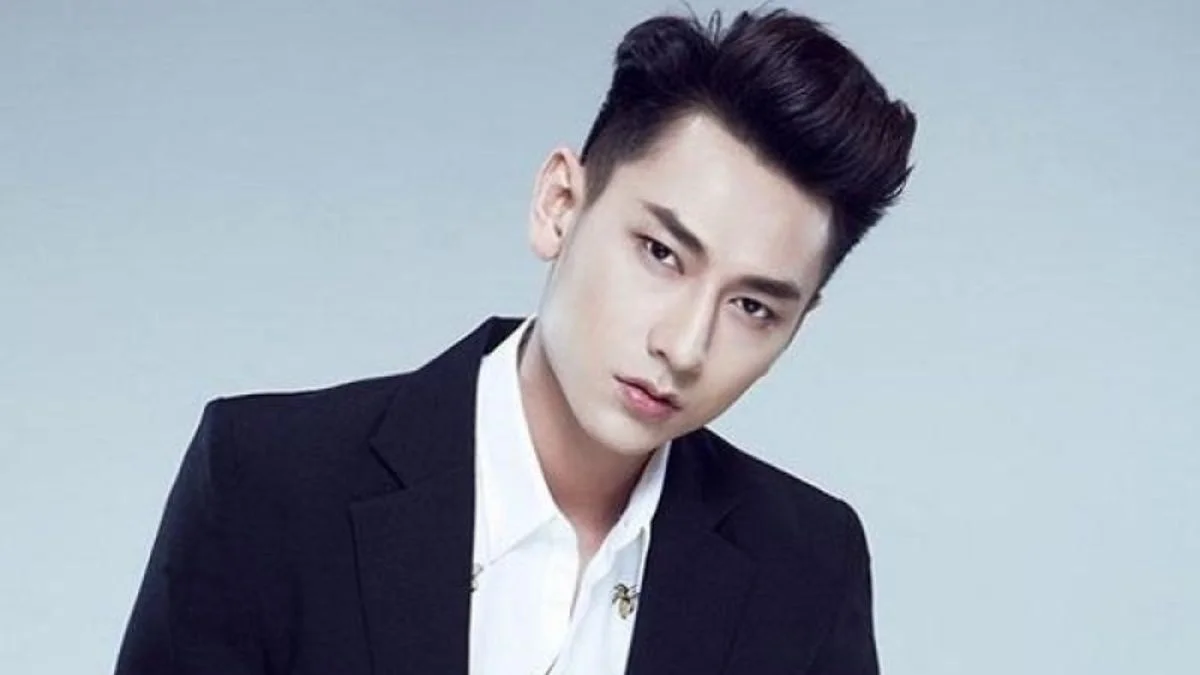 Tóc side part vuốt dựng