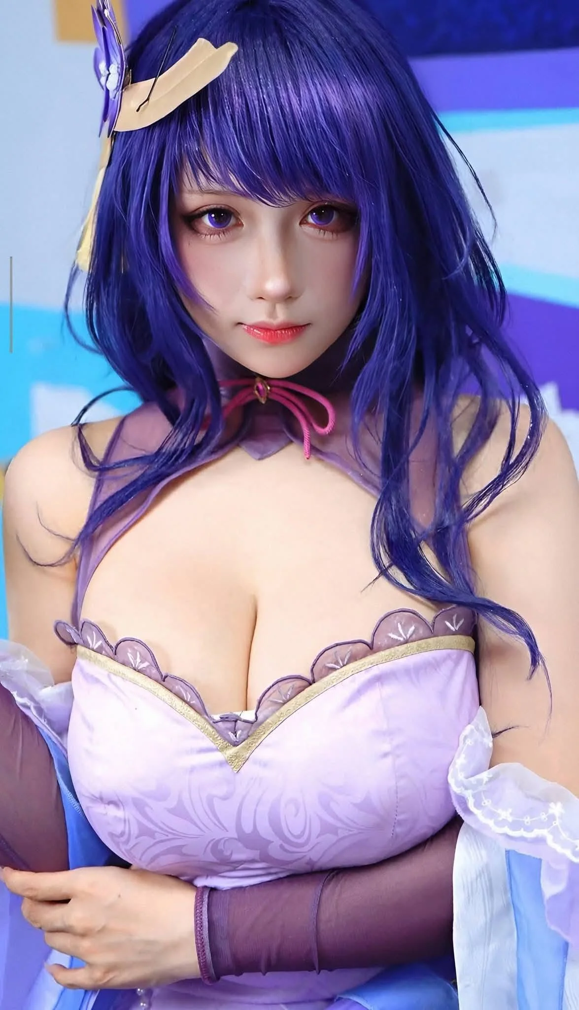 gái xinh vú to cosplay 2