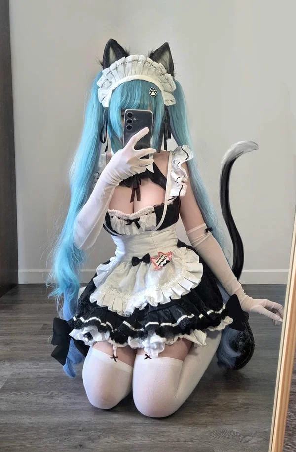 gái xinh vú to cosplay 18