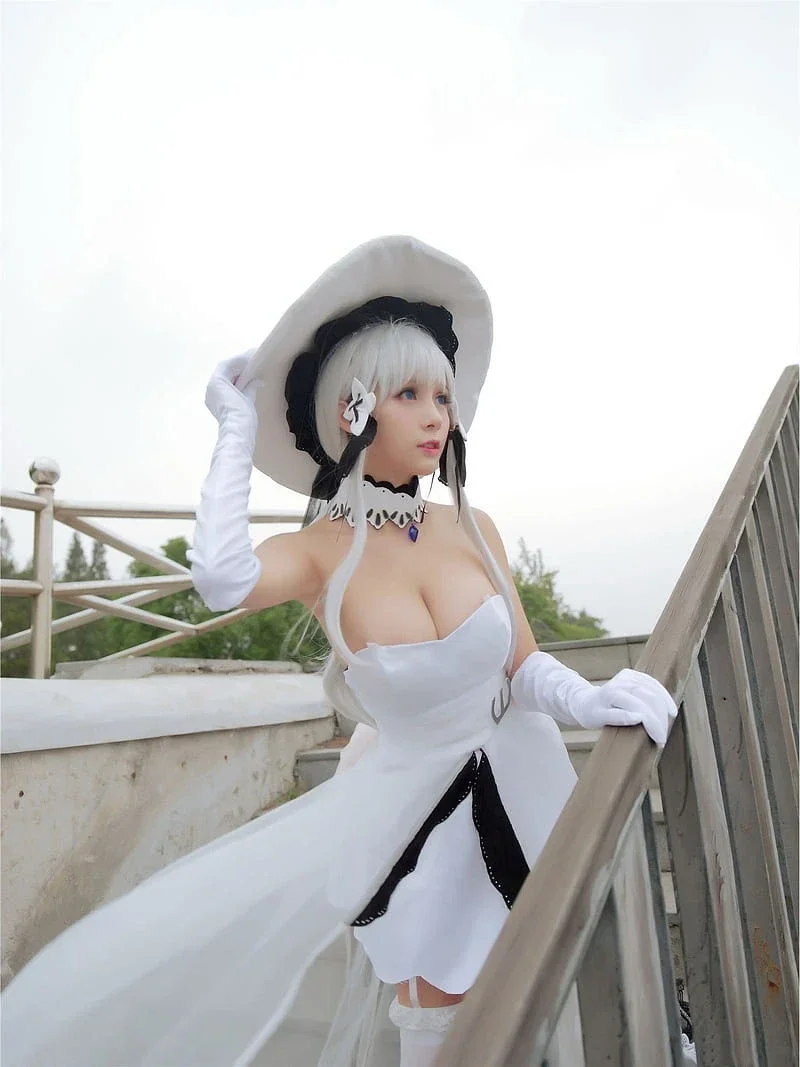 Ảnh vú to cosplay táo bạo quyến rũ