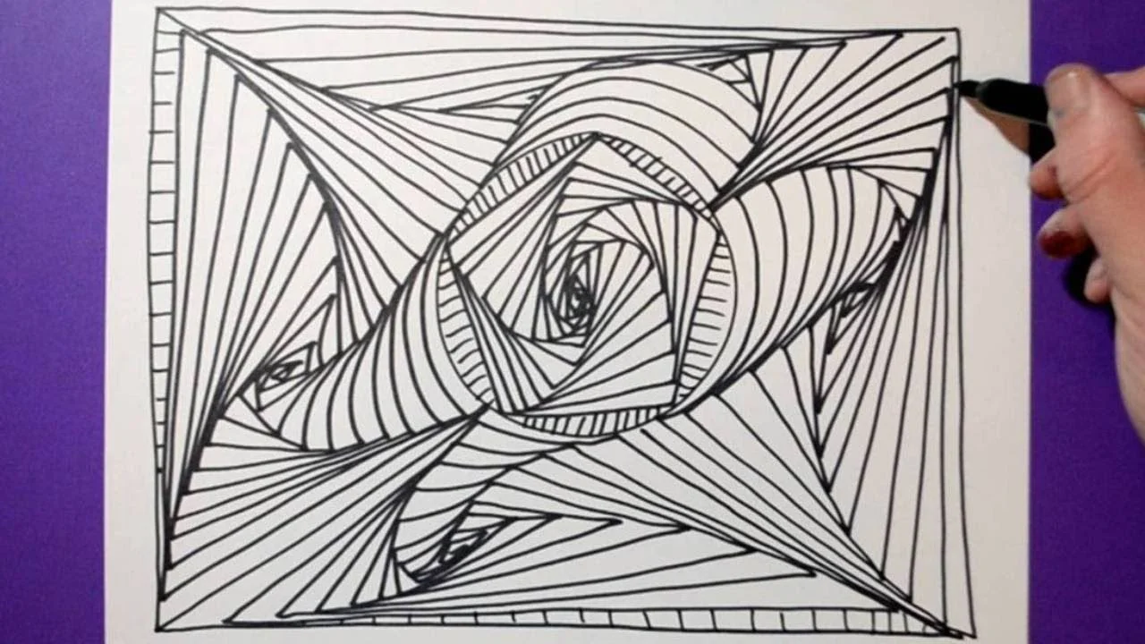 Bức tranh zentangle hình học đen trắng đang được vẽ bằng bút