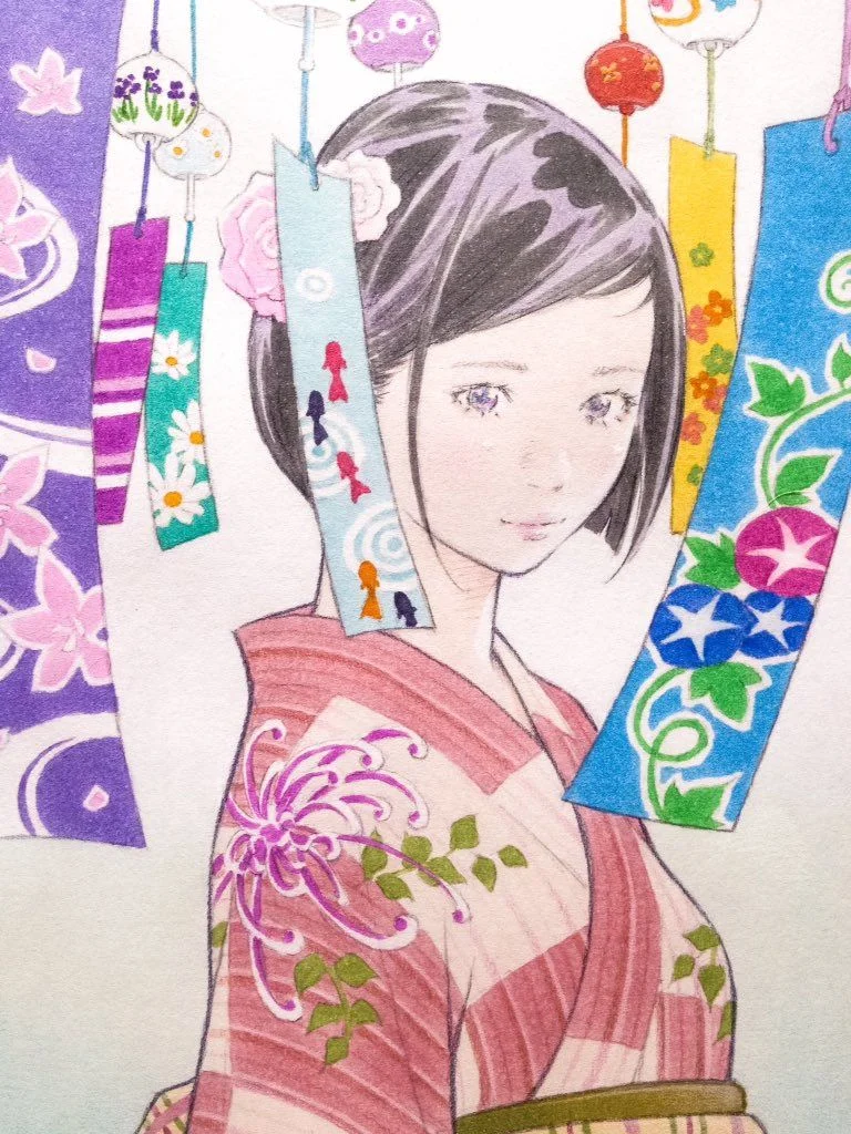 Minh họa cô gái mặc kimono giữa nền họa tiết nhiều màu