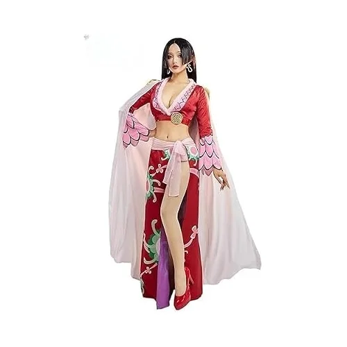 Cosplayer hóa thân thành Boa Hancock trong trang phục đầy đủ