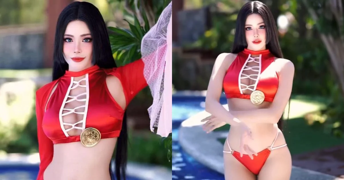Cosplayer diện trang phục Boa Hancock bên hồ bơi