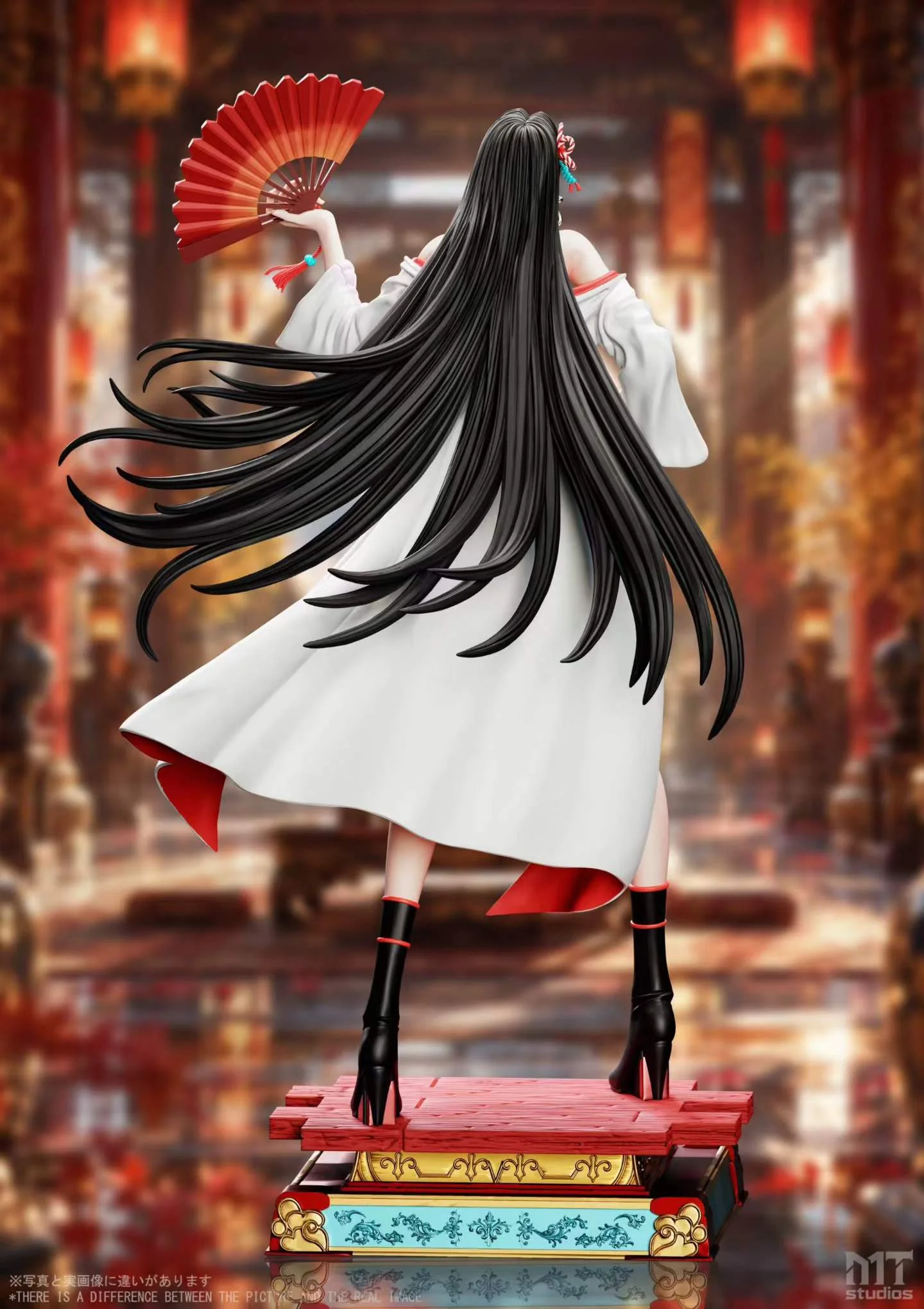 Mô hình figure Boa Hancock cầm quạt giấy